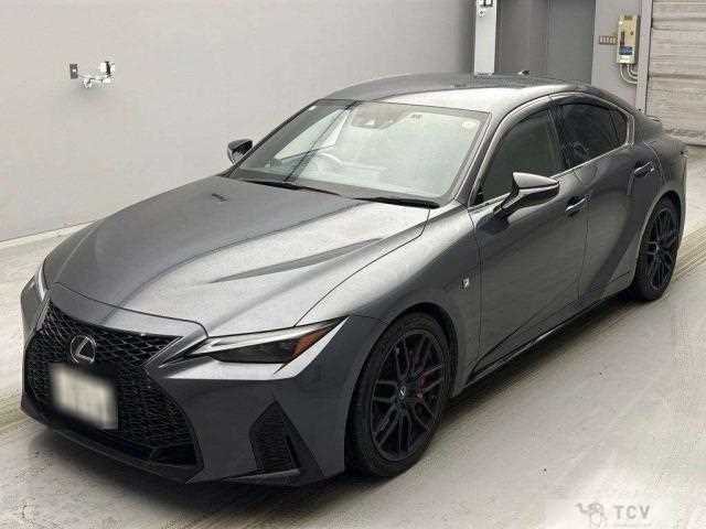 2021 Lexus IS