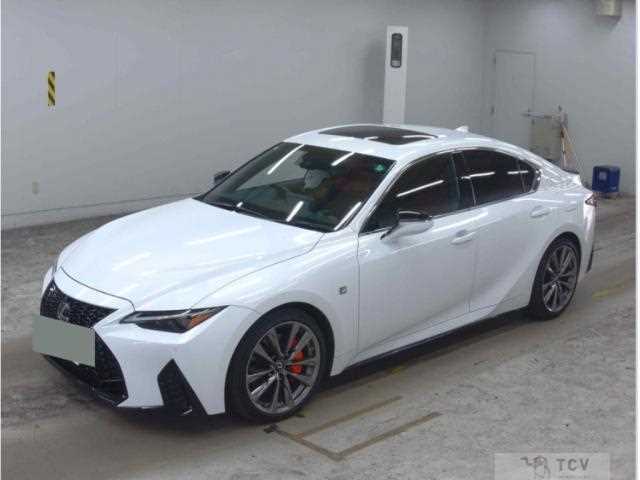 2021 Lexus IS