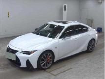 2021 Lexus IS
