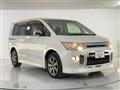 2012 Mitsubishi Delica D5