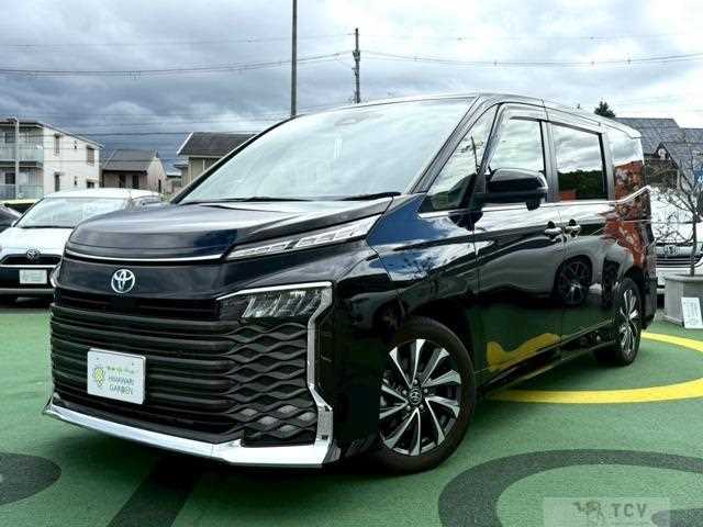 2023 Toyota Voxy