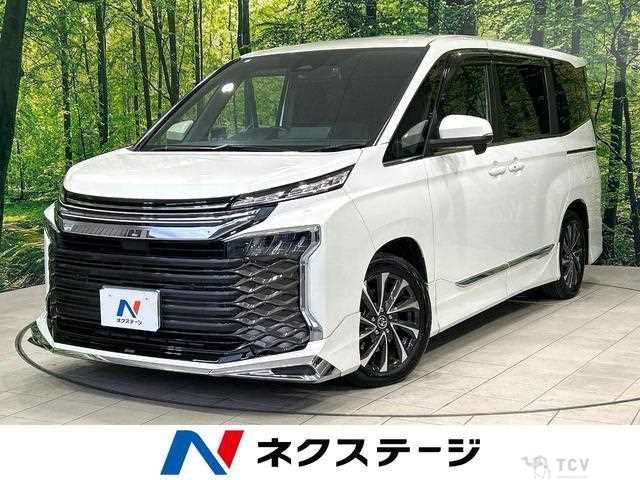 2023 Toyota Voxy