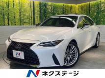 2021 Lexus IS