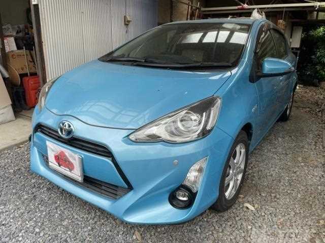 2016 Toyota AQUA