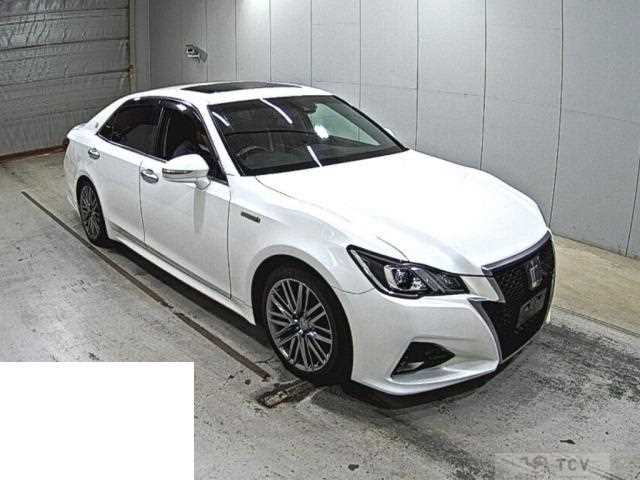 2016 Toyota Crown Hybrid