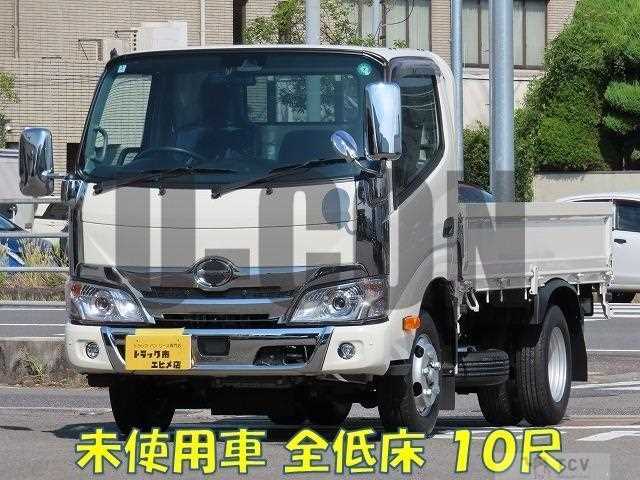 2025 Hino Dutro