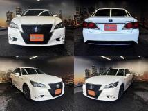 2015 Toyota Crown Hybrid