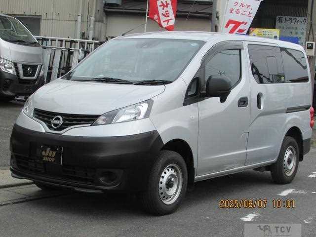2023 Nissan NV200 VANETTE