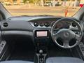2002 Daihatsu YRV