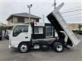 2015 Isuzu Elf Truck