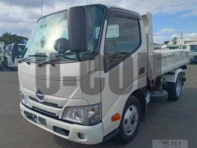 2023 Hino Dutro