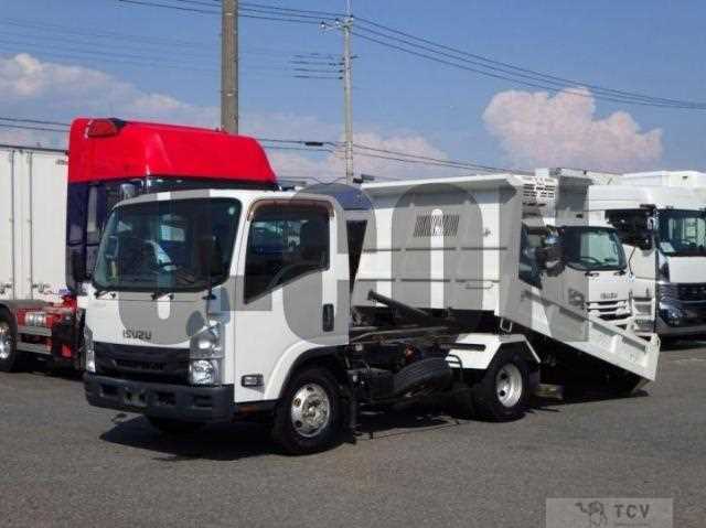 2015 Isuzu Elf Truck