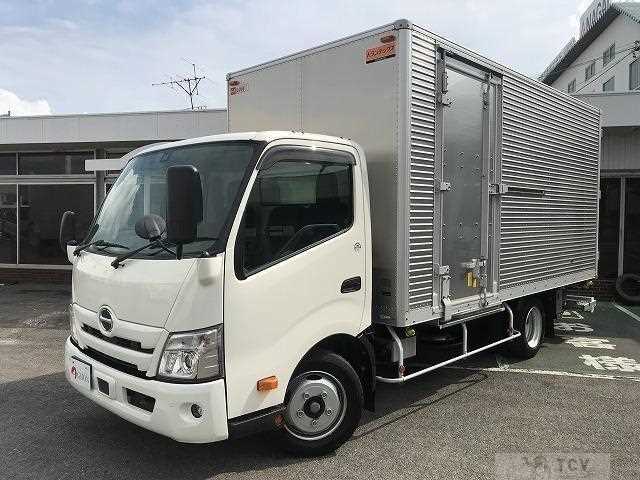 2023 Hino Dutro