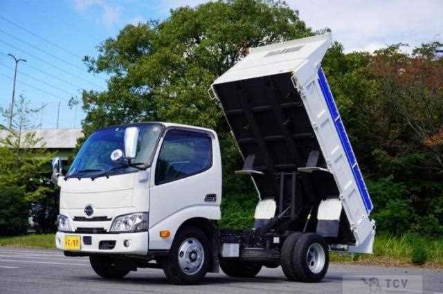 2022 Hino Dutro