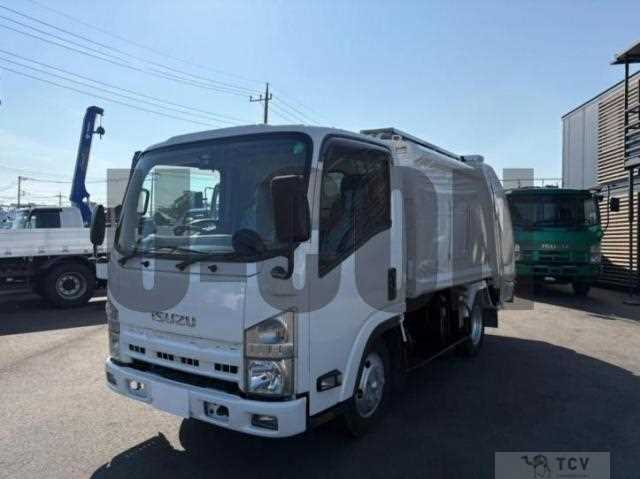 2013 Isuzu Elf Truck