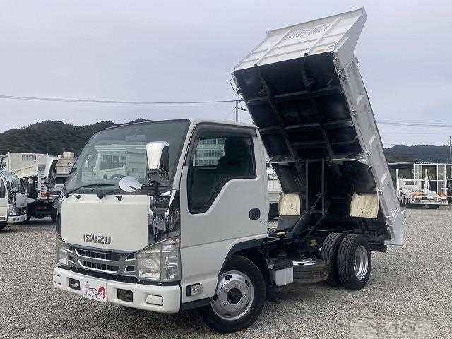 2013 Isuzu Elf Truck