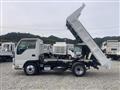 2013 Isuzu Elf Truck