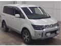 2016 Mitsubishi Delica D5