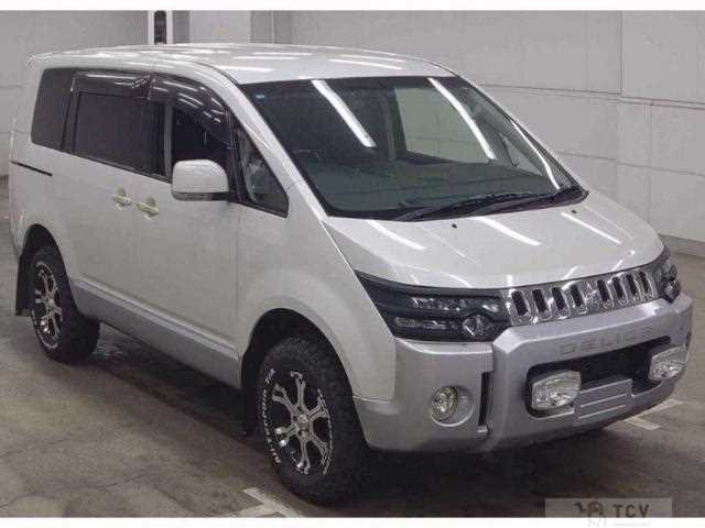 2016 Mitsubishi Delica D5