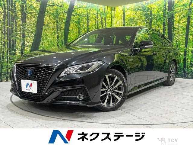 2018 Toyota Crown Hybrid