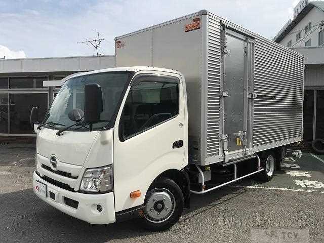 2023 Hino Dutro