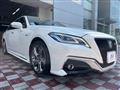 2018 Toyota Crown Hybrid