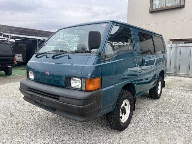 1998 Mitsubishi Delica Van