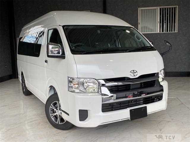 2025 Toyota Hiace Wagon