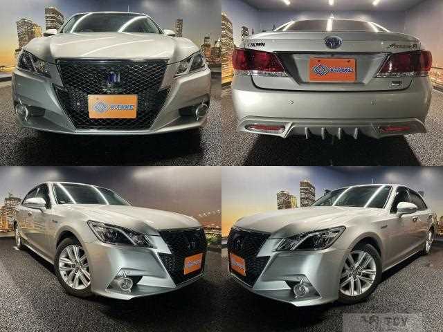 2015 Toyota Crown Hybrid