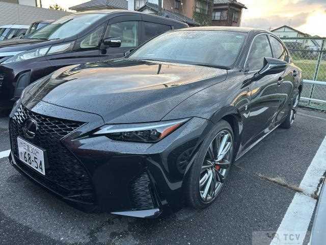 2021 Lexus IS