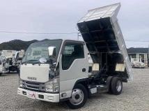 2013 Isuzu Elf Truck