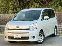 2011 Toyota Voxy