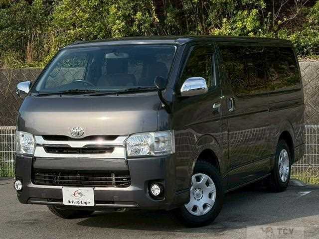 2015 Toyota Regiusace Van