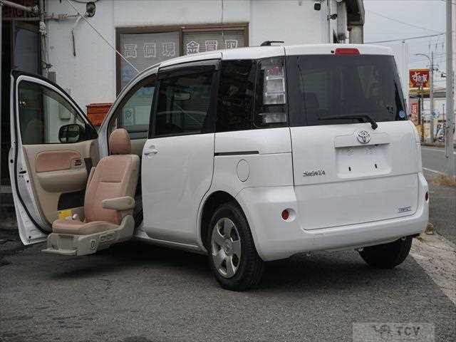 2012 Toyota Sienta