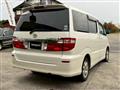2004 Toyota Alphard V