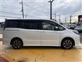 2017 Toyota Noah