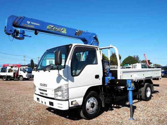 2015 Isuzu Elf Truck