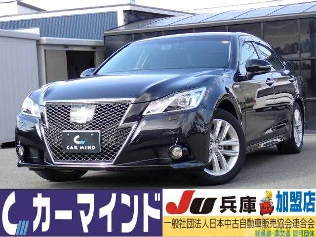 2014 Toyota Crown Hybrid