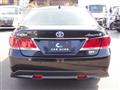 2014 Toyota Crown Hybrid