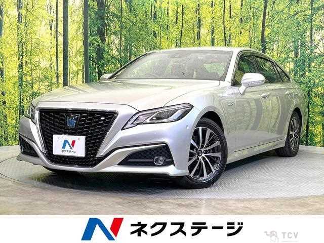 2019 Toyota Crown Hybrid