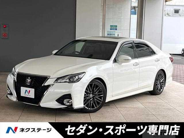 2016 Toyota Crown