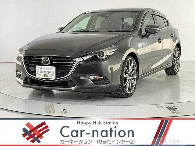 2017 Mazda Axela