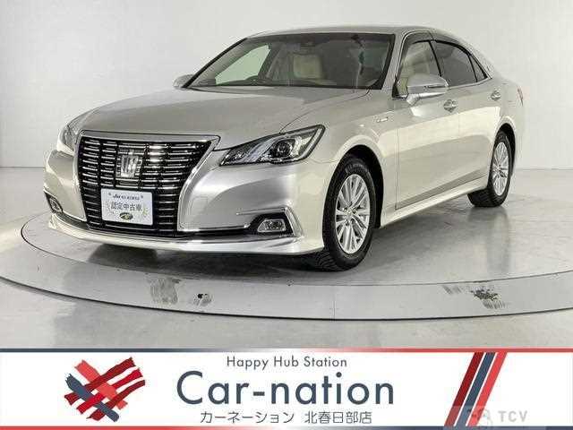 2016 Toyota Crown Hybrid