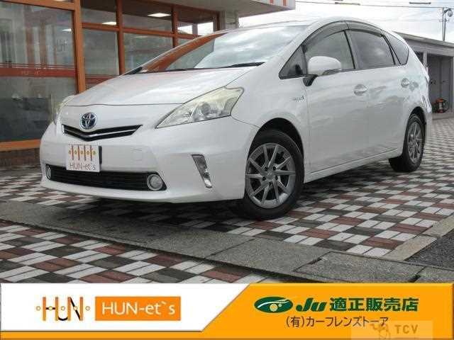 2013 Toyota PRIUS α