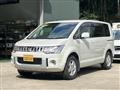2015 Mitsubishi Delica D5