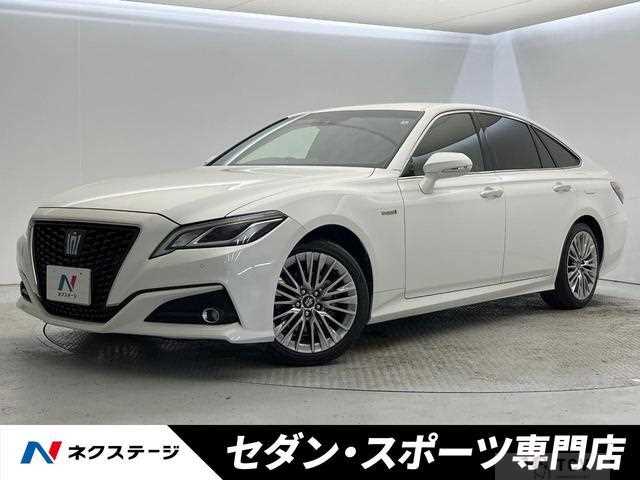 2020 Toyota Crown Hybrid