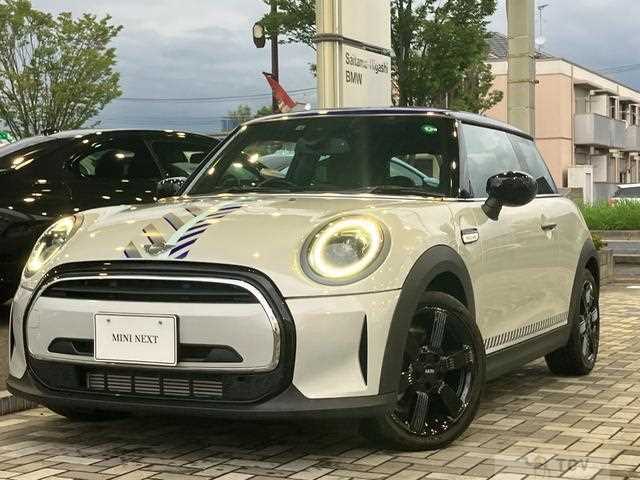 2022 BMW MINI