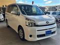 2010 Toyota Voxy