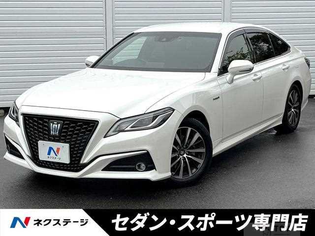 2018 Toyota Crown Hybrid