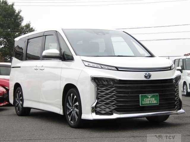 2023 Toyota Voxy